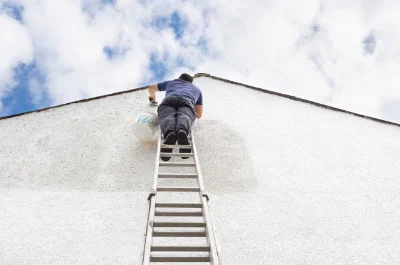 Peinture extérieure à Roquedur — façades et ravalement